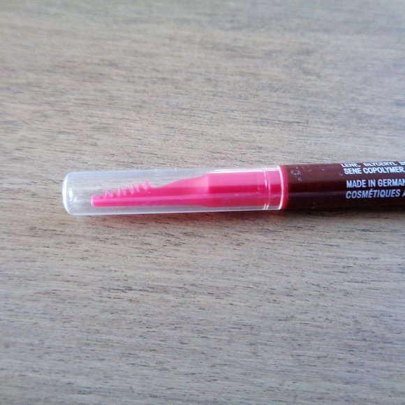 🎁 Annabelle Skinny Brow Liner FREE WITH PURCHASE - Picture 4 of 4